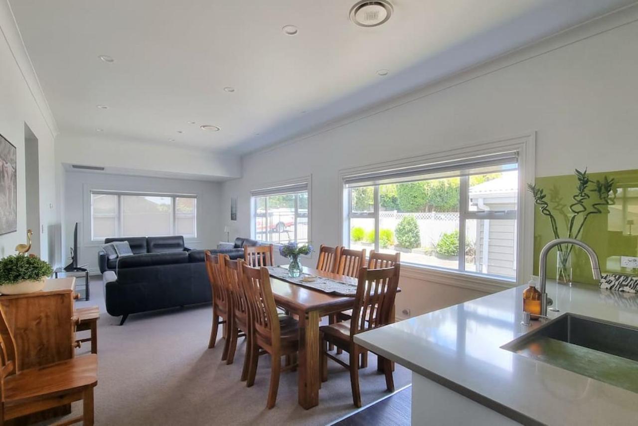 Central Auckland 5-Bedroom Villa With Free Parking Экстерьер фото