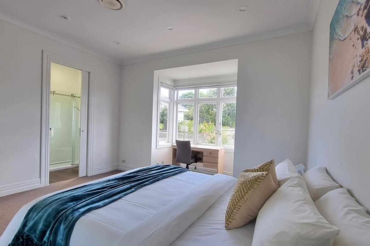 Central Auckland 5-Bedroom Villa With Free Parking Экстерьер фото