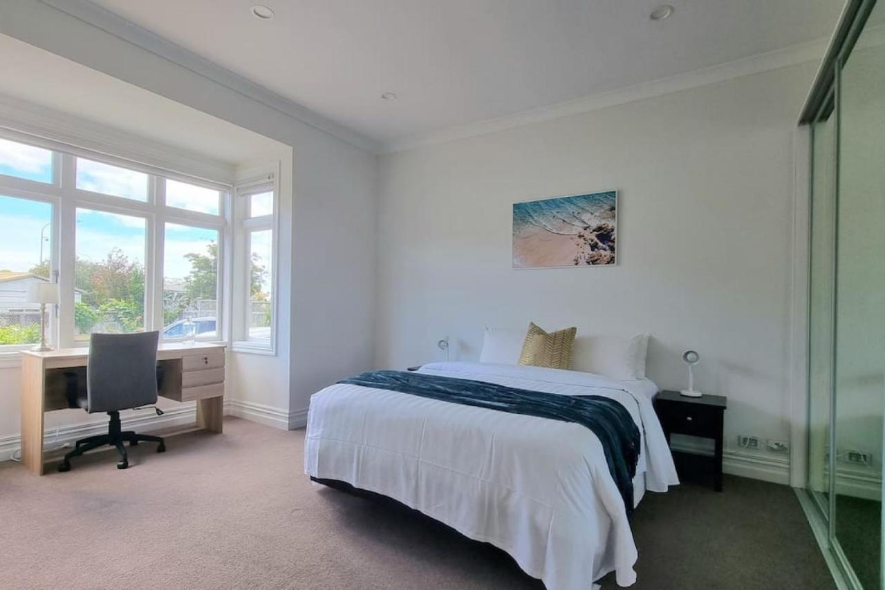 Central Auckland 5-Bedroom Villa With Free Parking Экстерьер фото