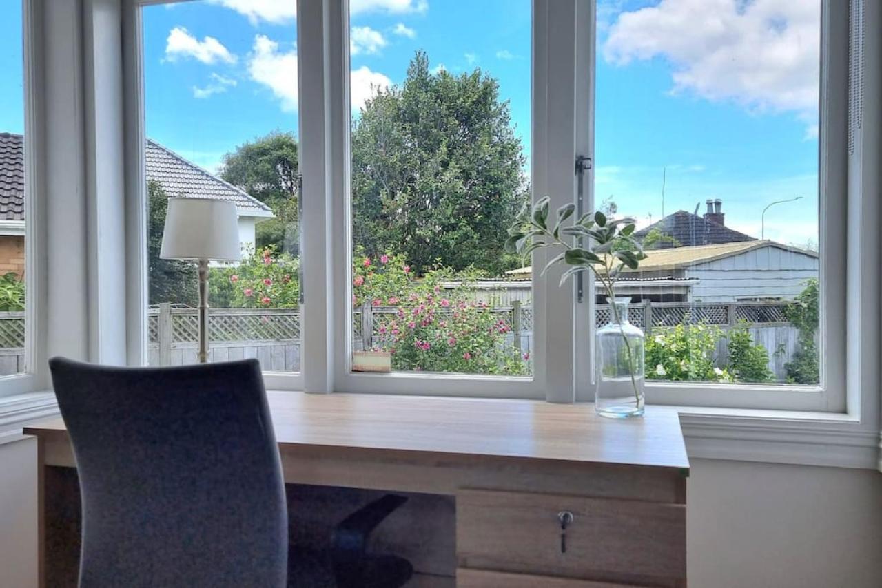 Central Auckland 5-Bedroom Villa With Free Parking Экстерьер фото