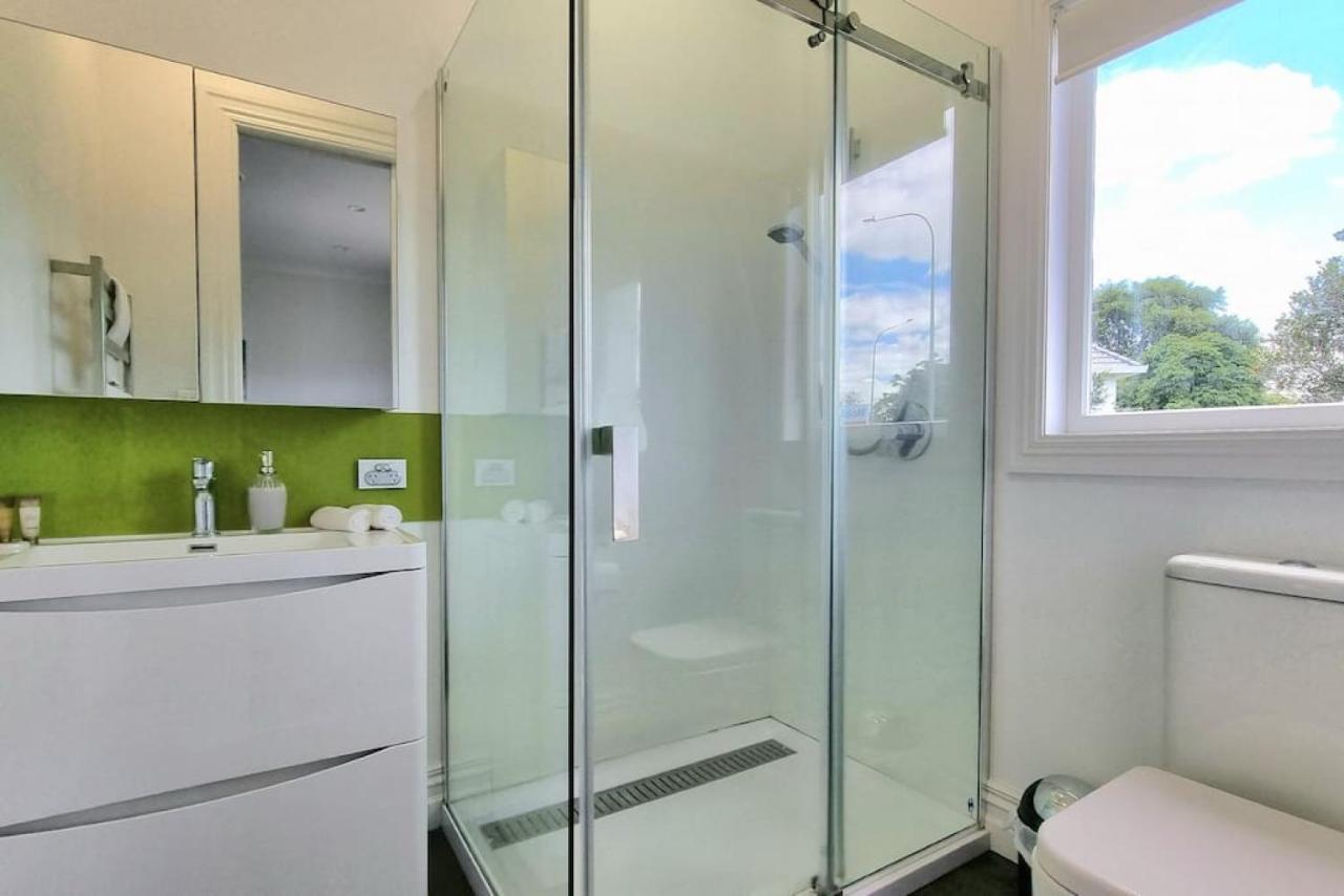 Central Auckland 5-Bedroom Villa With Free Parking Экстерьер фото